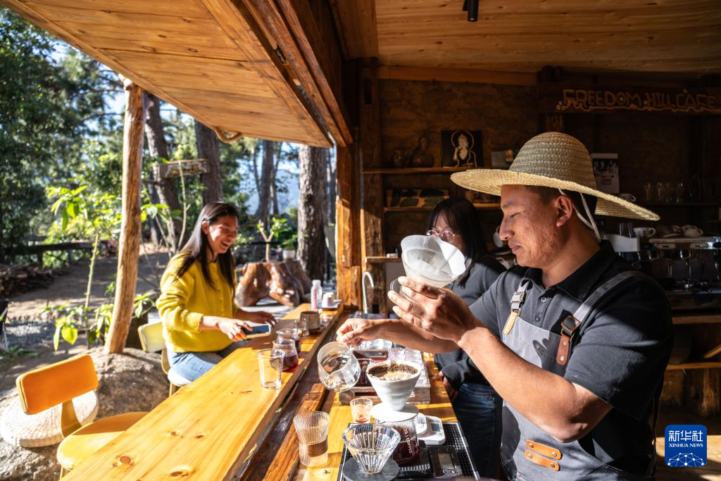 1769393052119035188.jpg 1769393052119035188.jpg