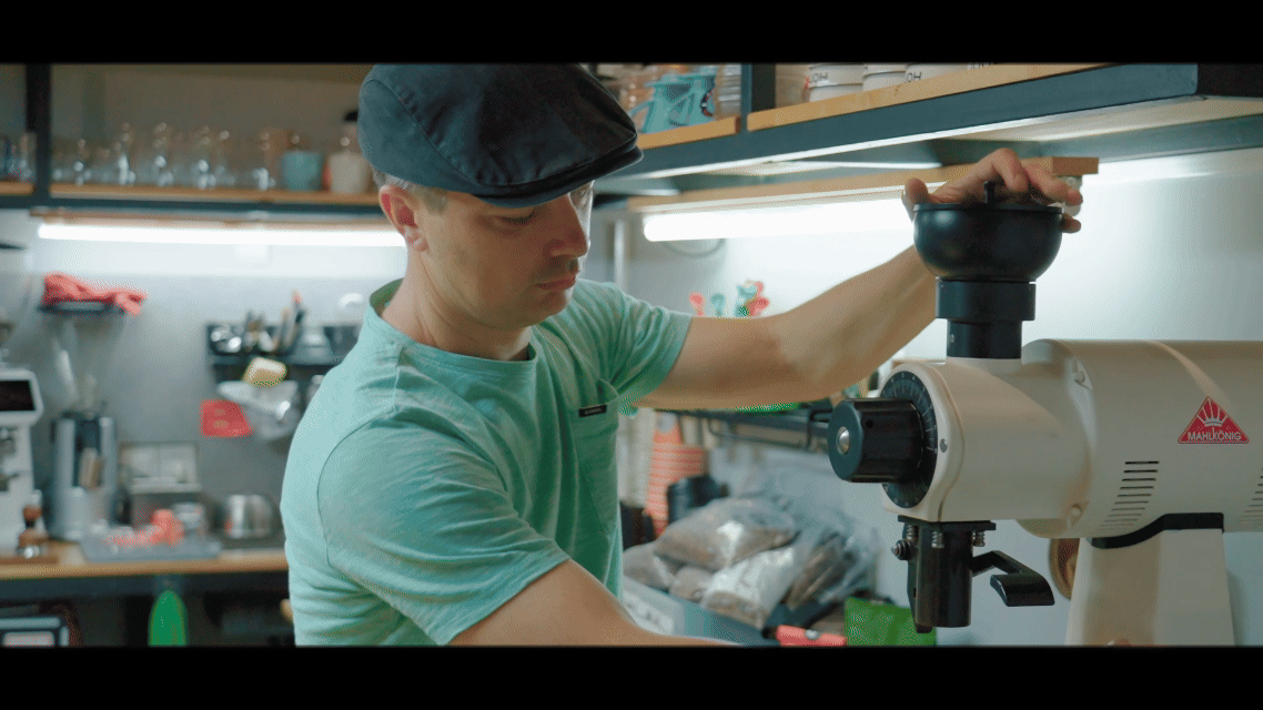 1774342940816075477.gif 1774342940816075477.gif